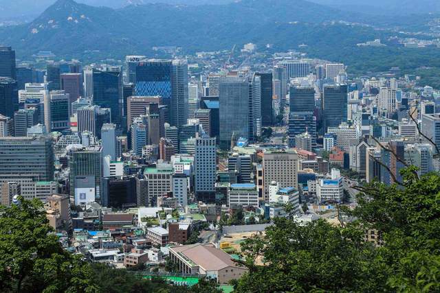 因此首尔也成为世界上人口密度最大的城市之一